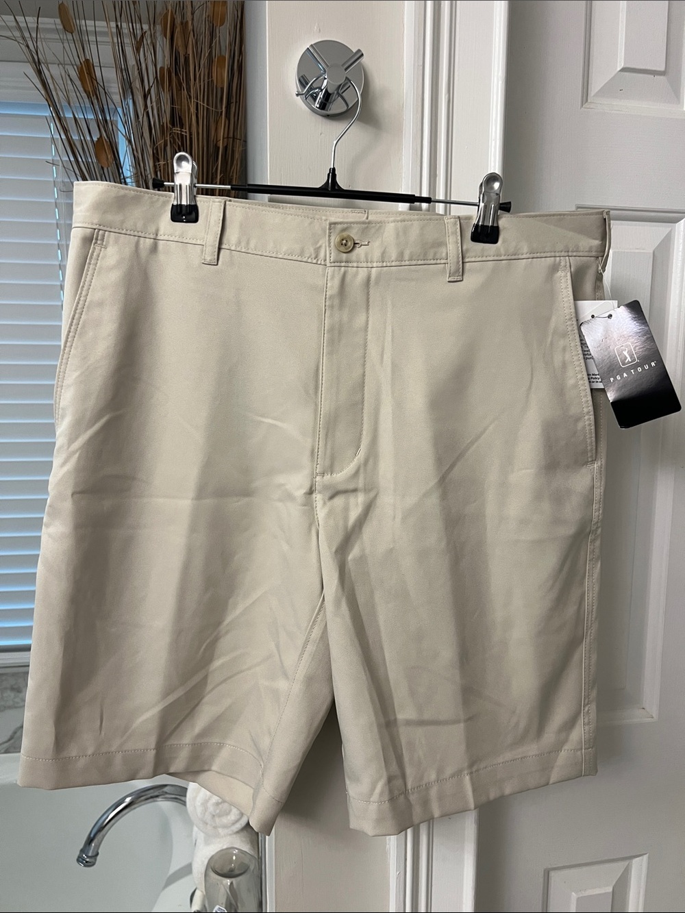 PGA Tour Khaki Flat Front Men’s Shorts